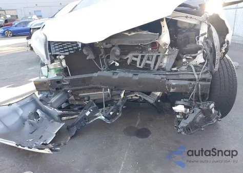 2018 Toyota Sienna Se 8 Passenger из США, поврежденный, VIN 5TDXZ3DC6JS964014